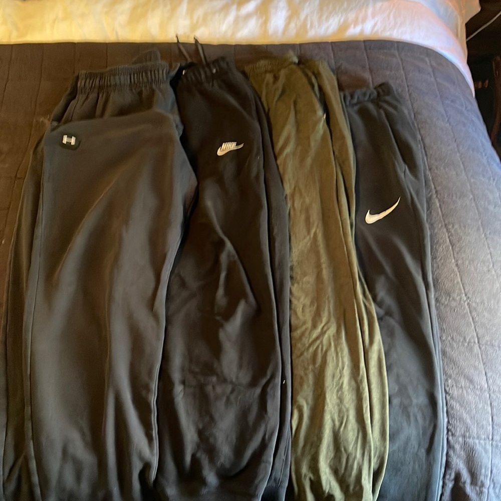 XL 4 pack of joggers